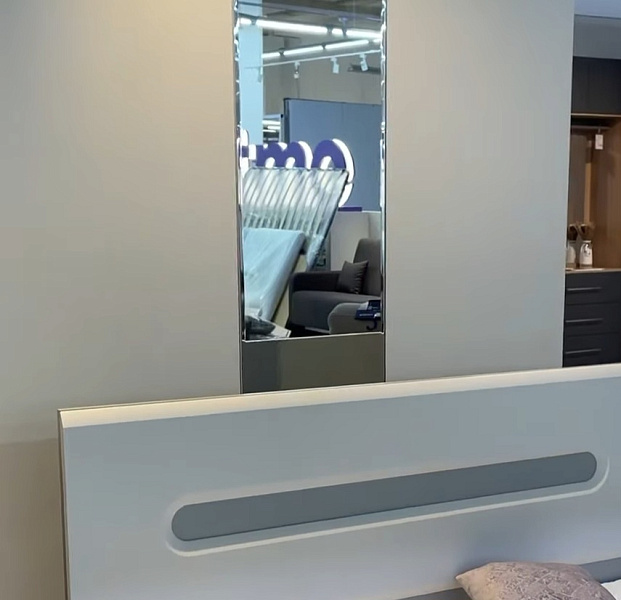 Леонардо Кашемир