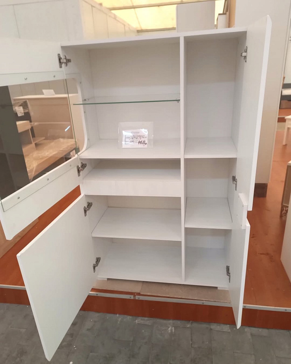 Шкаф с витриной   МН-026-03